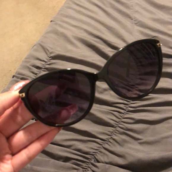 Sunglasses 🔥 - Picture 5 of 5